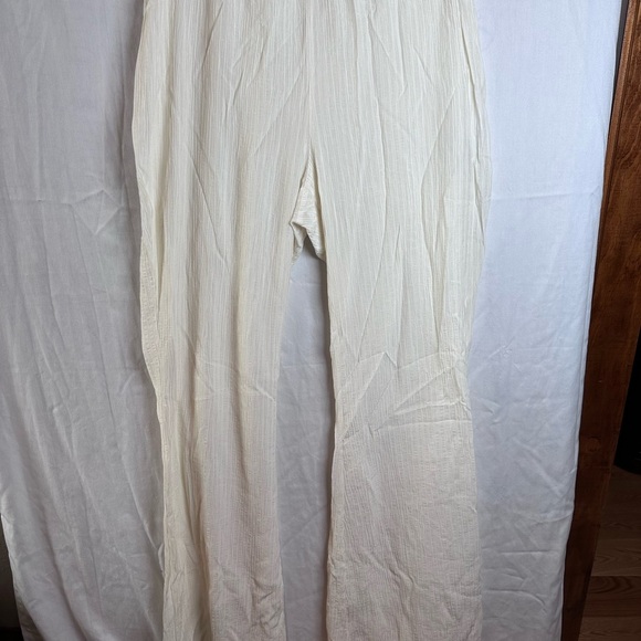 High-Waisted Flare Pants - Picture 2 of 10